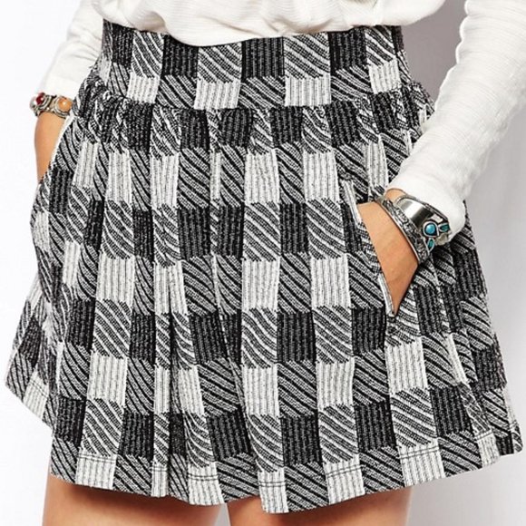 Free People Dresses & Skirts - New Free People Black/Ivory Plaid Mini Skirt SMALL